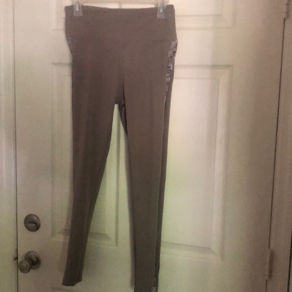 Lady work out tights with animal print on the side - Picture 1 of 3